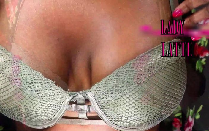 Goddess chy latte: Meninggalkan Fantasi Gusti Rumah Percumanya Oleh Goddess Chy Latte