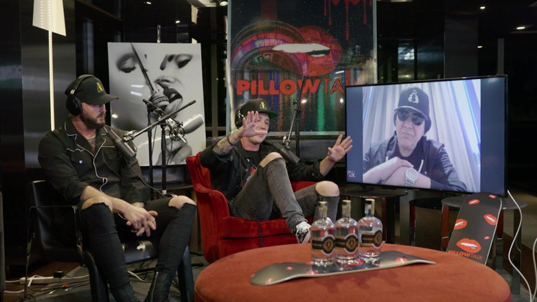 Pillow Talk: Gene Simmons na S * x i Rock N ' Roll