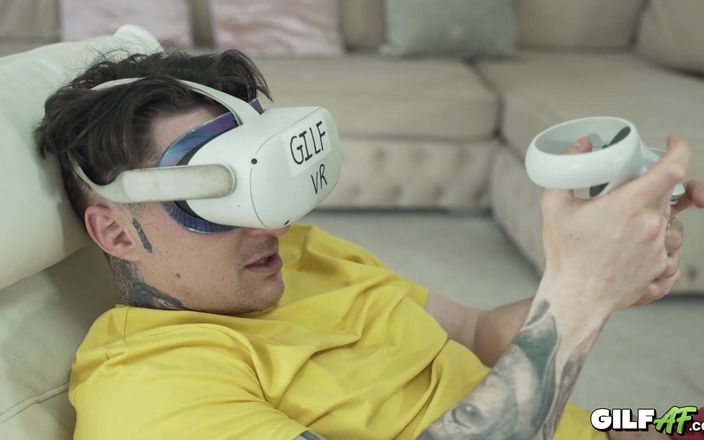 Gilf AF: 赤毛のおばあちゃんフォクシータイガーとGILFのVRゲーム