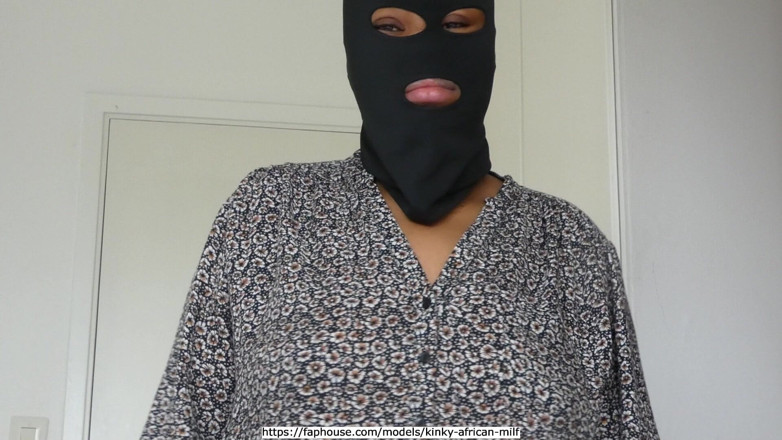 Kinky African MILF: Mesin dan lovense dubur, bahagian 1
