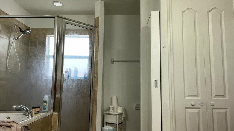 VeeVee Vixen: Antrenament pentru sfârcuri de 2 cm lungime