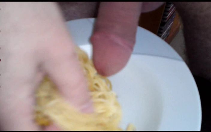 Carmen_Nylonjunge: Espaguetis con salsa de crema