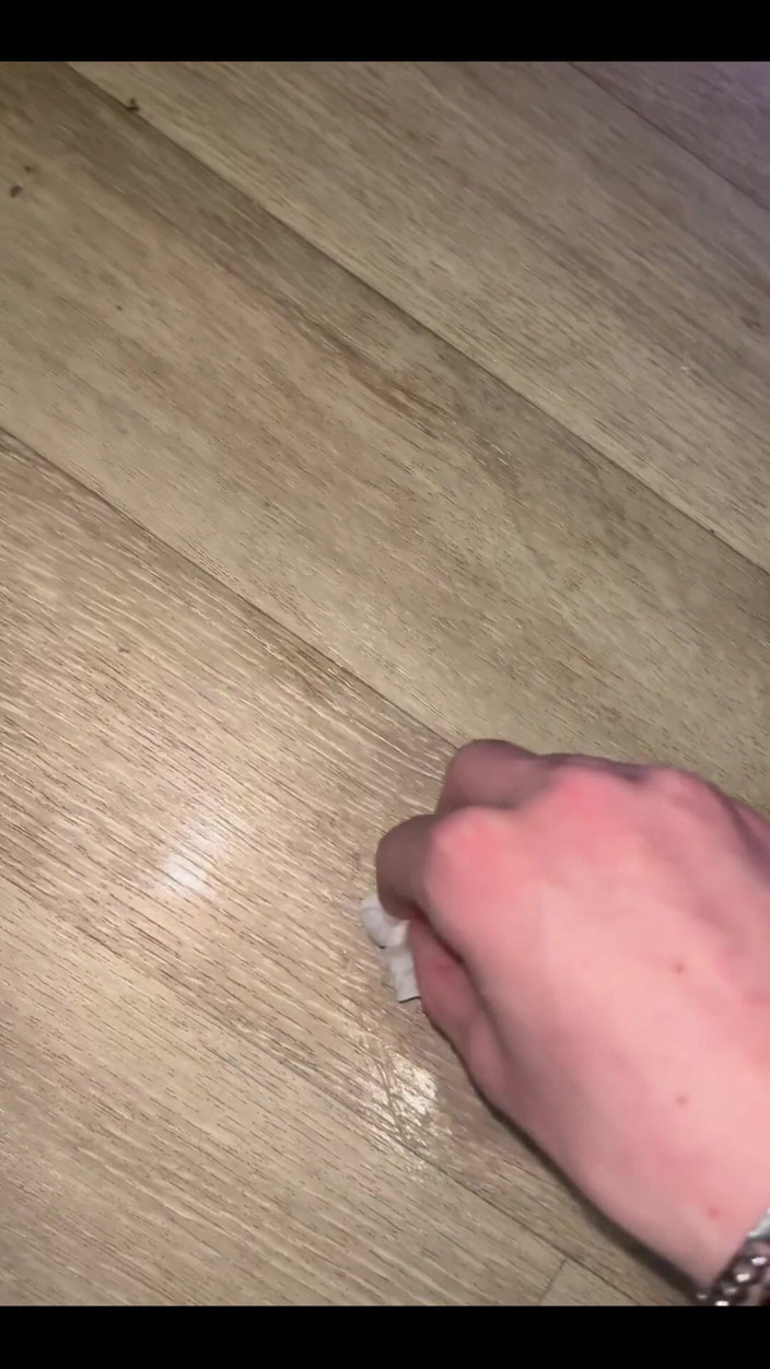 Johnny69227: Snabbt runkar av mitt på natten