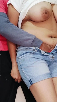 Yenge kocasının borcu için patronu tarafından sikiliyor