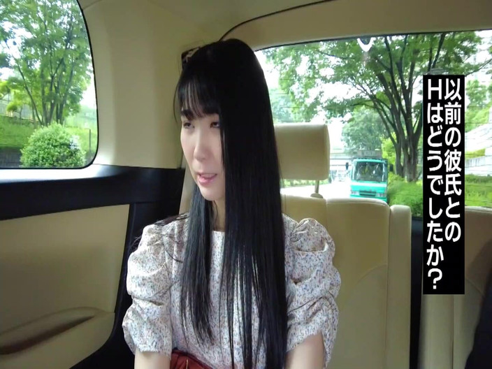 Strix: Roztáhlá kundička kouří prdy intenzivním bušením pístem v předklonu ve...