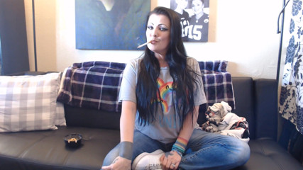 Abby Anna: Знущаючись над одержимим коханцем диму