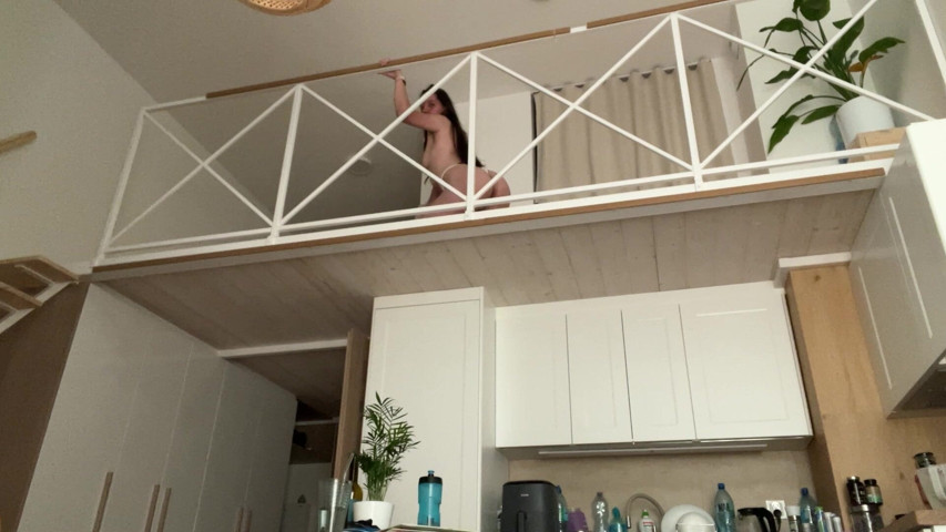 I Like Wearing Thongs at Home (Nicole Ray)