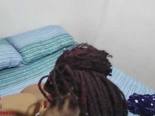 Frankheska: मेरी सौतेली बहन मुझे उकसाने के लिए नग्न रहती है और उसे डांटा नहीं बल्कि उसे चोदना कितना अच्छा है भाग 1
