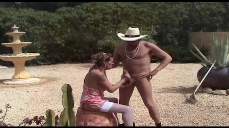 Muschi movie official: Cachonda milf salvajemente follada por una polla madura