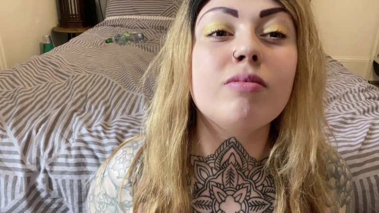 Miss Valentina: Keuschheitsvollstreckerxx