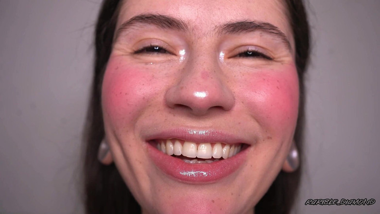 Rarible Diamond: Asmr e o fată bună
