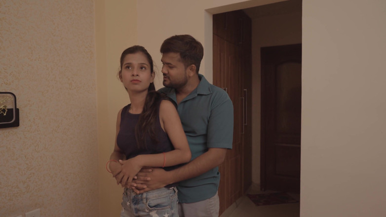 Next short: Menina vizinha de 18 anos estava sozinha em casa garoto foi...