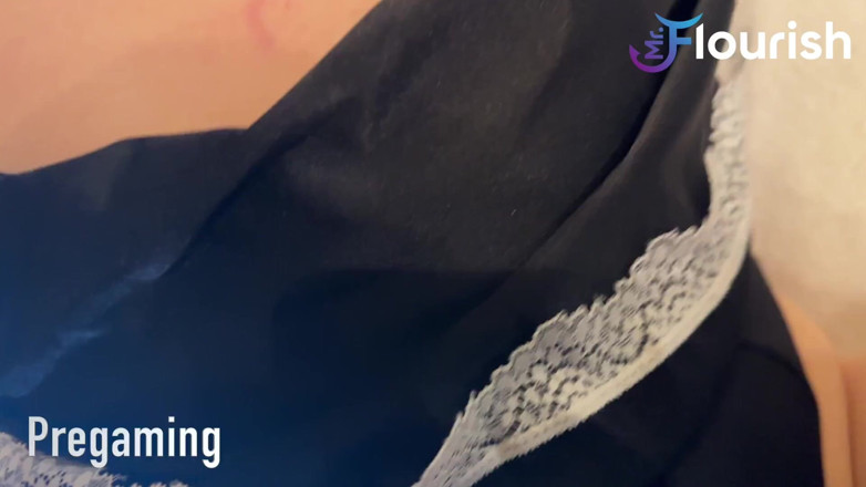 The Flourish XXX: Koreanische sekretärin besucht mr. Mancave auf Flor-amateuren