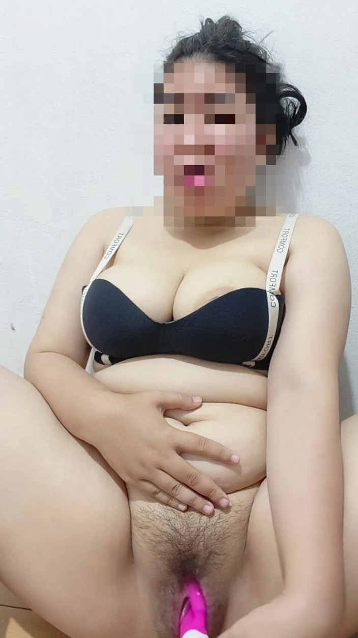 Vaginabig88: 음란한 창녀인 Jane