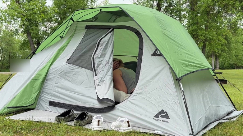 Mya Lane: Ma femme veut se faire regarder en train de baiser...