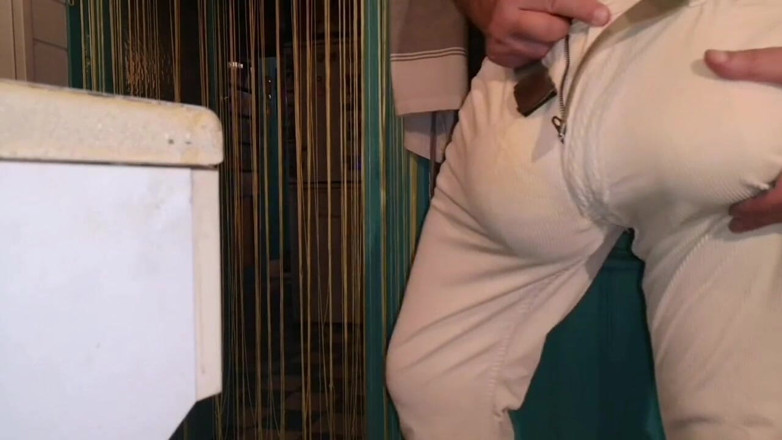 Monster_Meat_: Pantaloni di corduroy sporgenti
