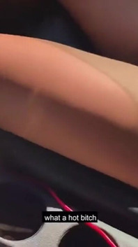 시골 출신 젊은 남성이 차 안에서 성관계하다가 점프에서 적발되었습니다