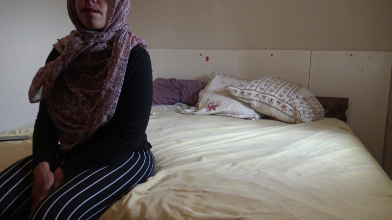 Souzan Halabi: Курдская шлюха получает кримпай от немецкого мужчины в Берлине