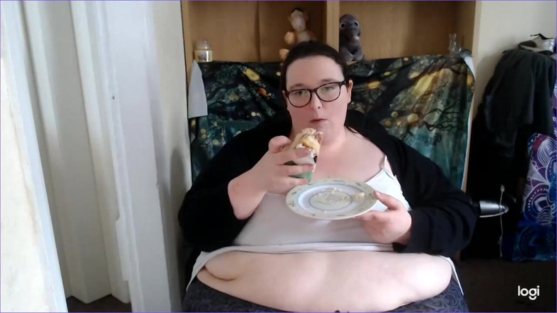 SSBBWLadyBrads: มารับประทานเค้กกัน