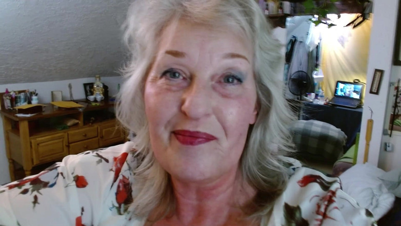 dawnskye1962: 1220 Dawnskye1962のMaliekのためのパンティーとキス