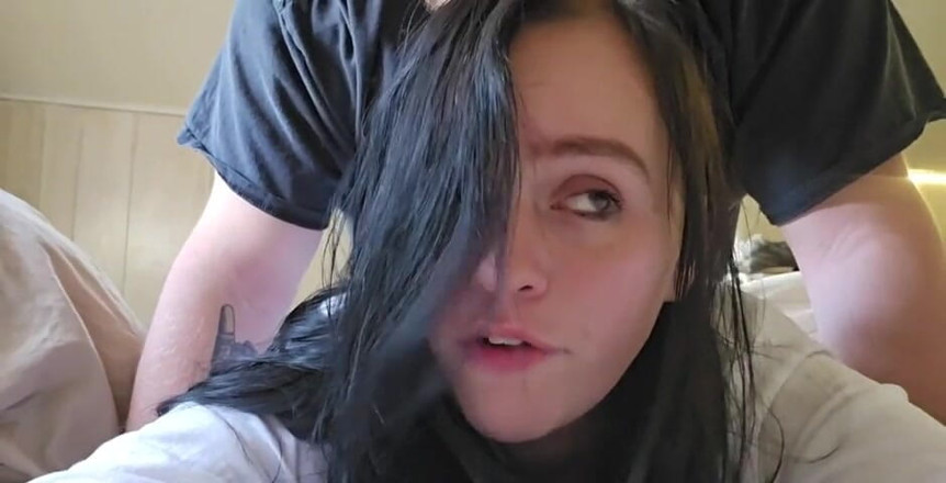 LEXI AND DAN: Video yang luar biasa, cowok sange ini muasin memeknya pakai...