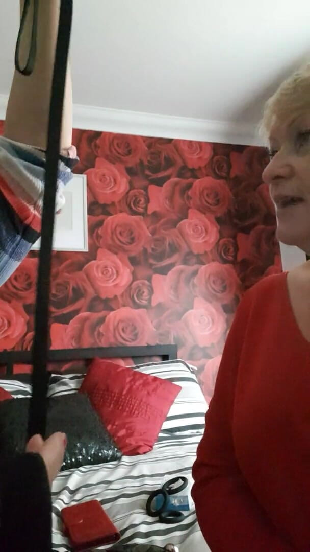 Uk Joolz: Mistress susan aur joolz uske maikro land ka majaak uraati...