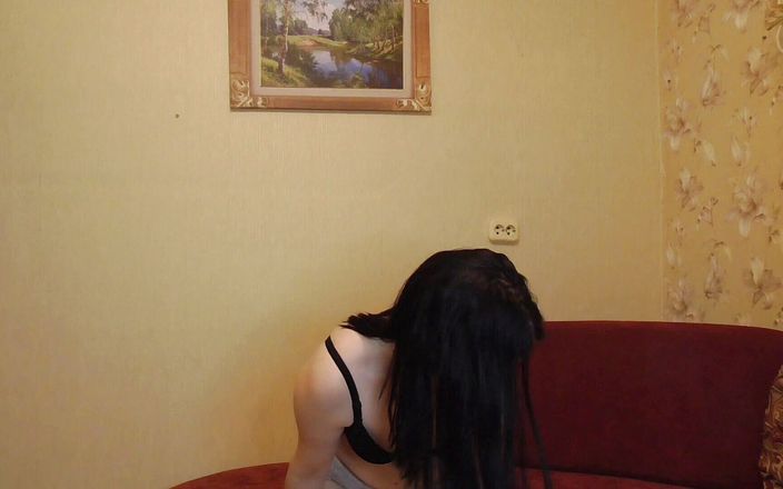 Anna Sky: Anna는 미쳐 버렸고 쓰레기를 만들었습니다.