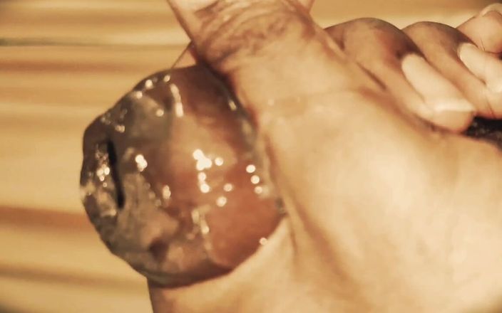 Sex art straight: Mașină puternică de spermă.. Caut o parteneră feminină care să...