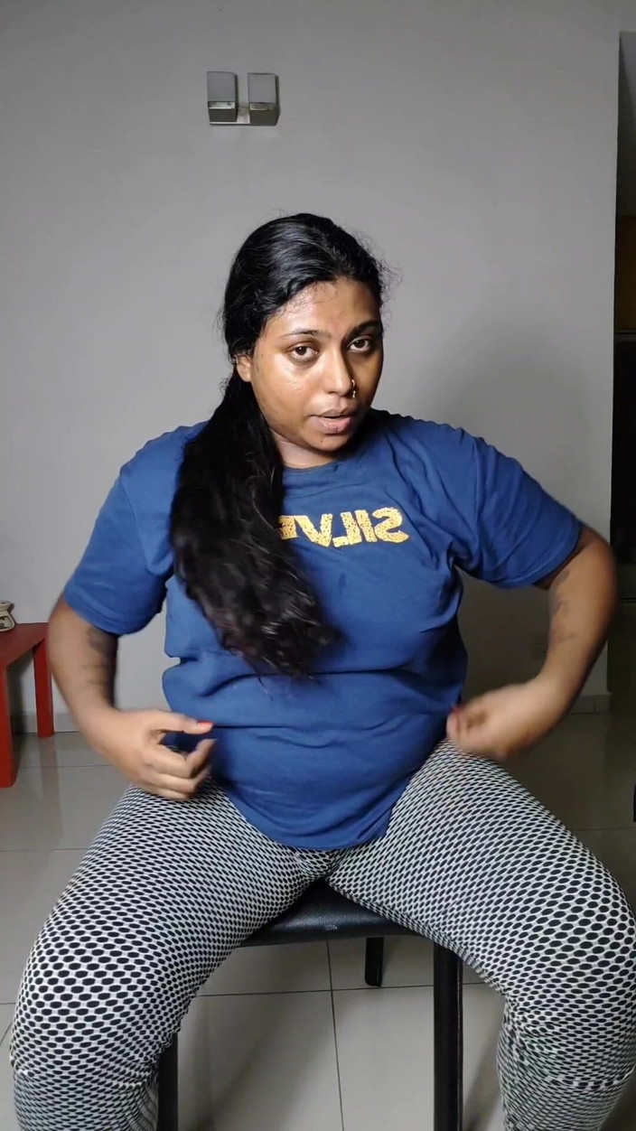 Ilariafajralilura: Chitti Ilaria mette Ramesh in un Sari e gli fa...