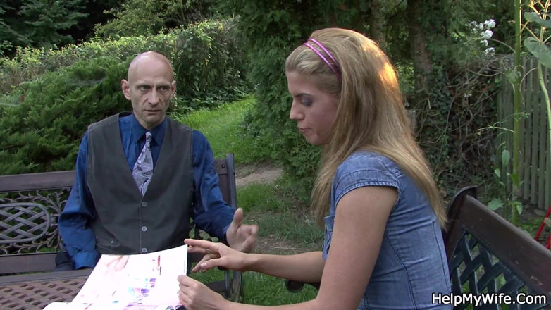 Taboo Teens: Když není romantika, zavolejte chlapovi