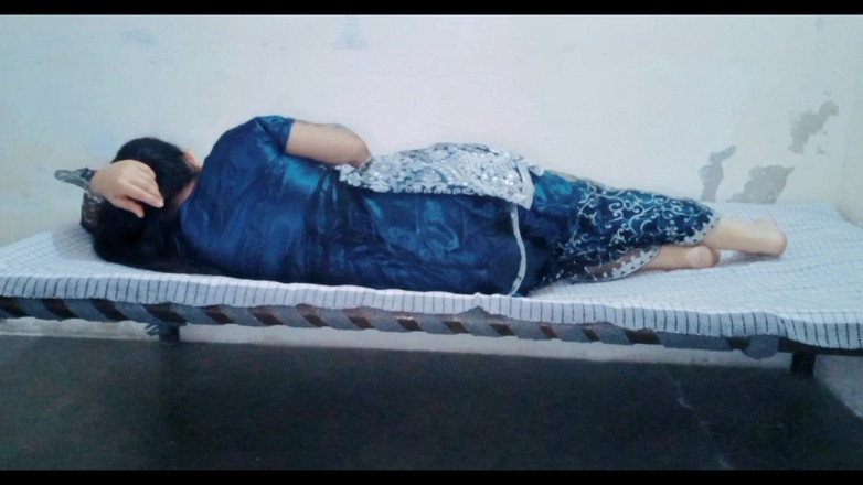 Silent boy: Pantat bahenol tante seksi dientot habis-habisan sama kontol besar pria...