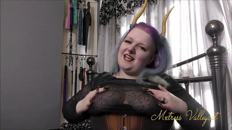 Mxtress Valleycat: Demon gör dig till en tjej att donera dina skulder