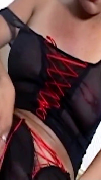 Blonde Tranny Masturbates Solo Cock Until Cumshot