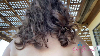 Classic ATK Girlfriends: Întâlnire virtuală