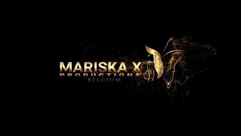Mariska x: Mariskax Anissa Kate miluje velké černé péro do krku