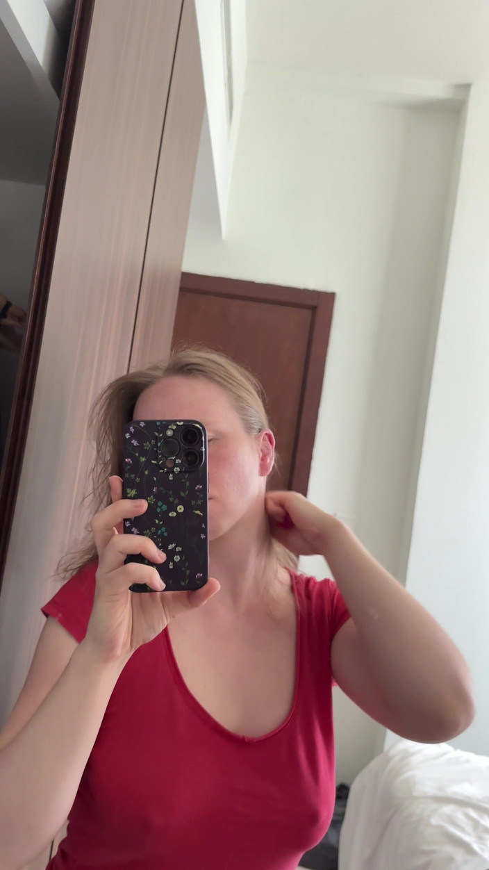 SweetLucy96: Pretty Blonde with Big Boobs