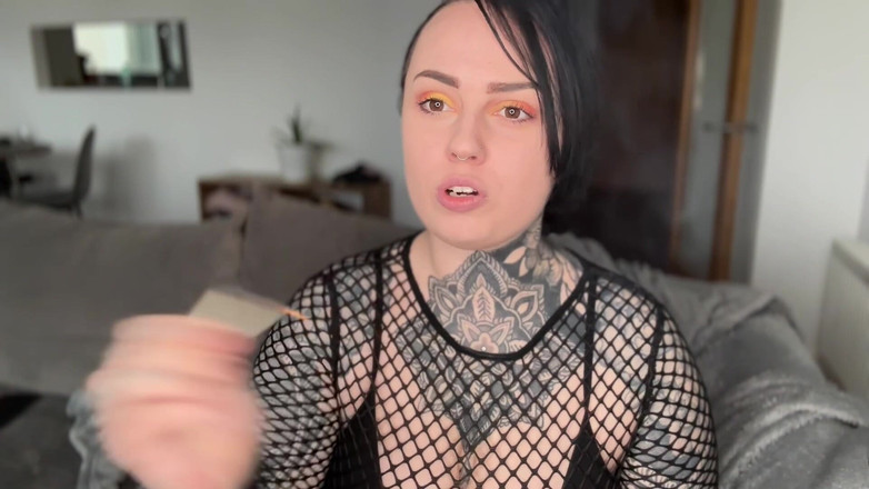 Miss Valentina: Bermain dengan Fire