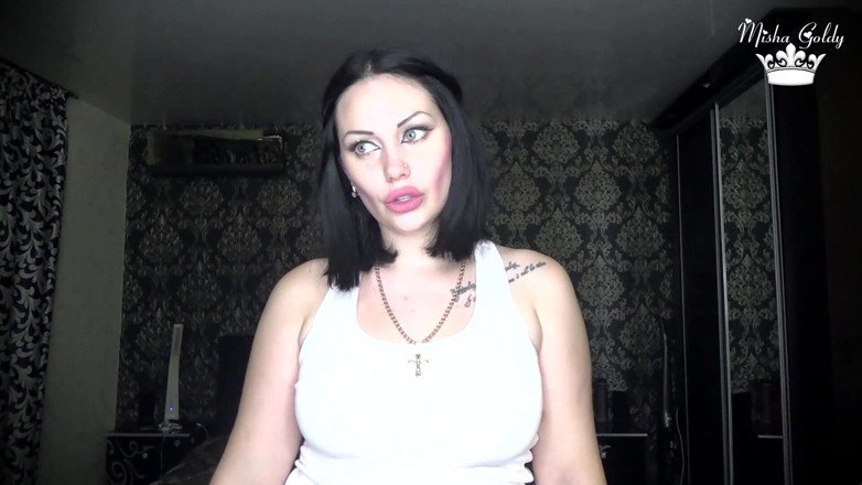 Goddess Misha Goldy: 강한 어깨 근육 숭배! 너처럼 한심한 패자를 위한 스포츠 동기부여!