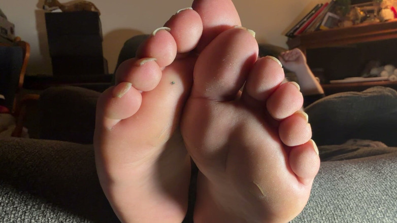Spunk Kip: Ignoring You While You're at My Feet