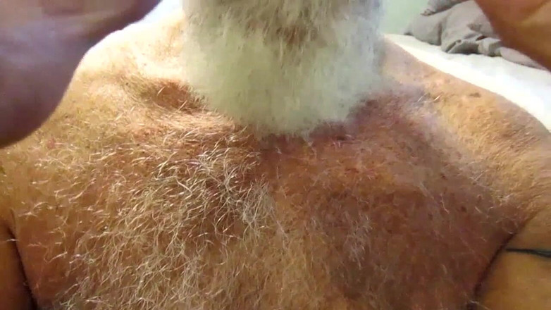 Mr hairy gardener: Je bent mijn speeltje