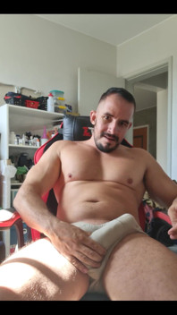 I Woke up Very Horny, Look How I Am.