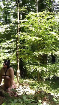 Susamış küçük sidikli bir fahişeyim