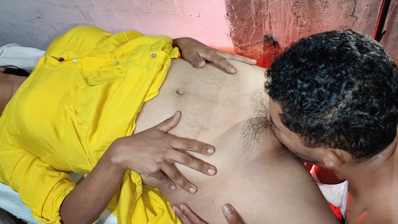 Marys: Virgină din satul indian în videoclip de sex anal viral în X...