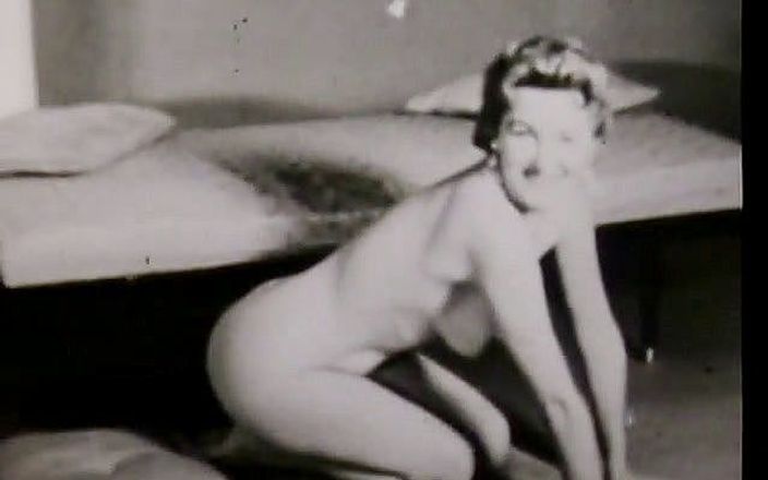 Vintage Usa: सेक्सी लड़कियों के साथ सुंदर विंटेज कास्टिंग एक्शन