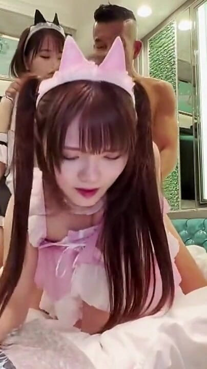 Studio Modern Shunga - JAV: Harem After Hours: สาวคาเฟ่สองคน แชร์ความเสียวแบบเขินๆ ในท่าเรียงสามคนย้อนกลับ