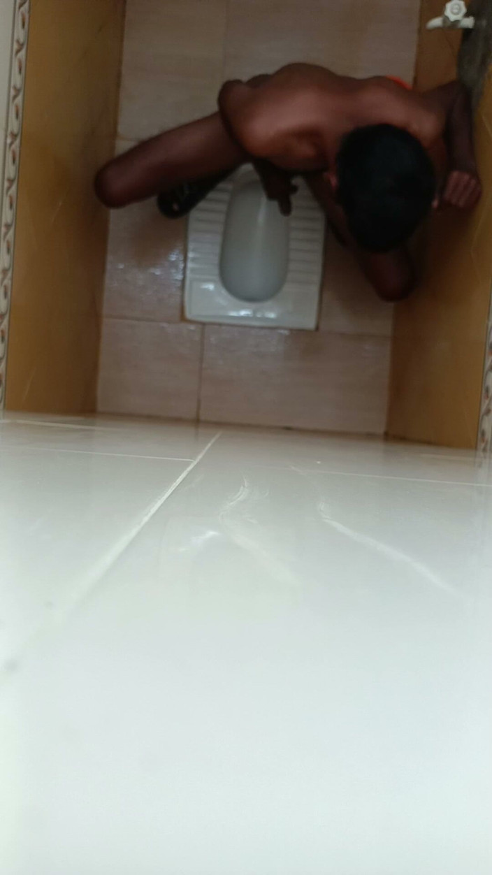Rake: Bathroom Masturbation
