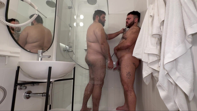 Bruticus10: Una Ducha Caliente