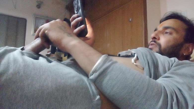 Rajasthani-old-lover: Індійський чоловік мастурбує