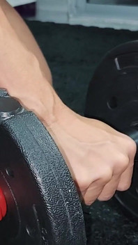 Entraînement des biceps avec Mile Power & Veins