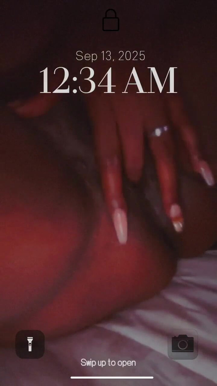 BabiiWilliams: 늦은 밤 솔로 재미
